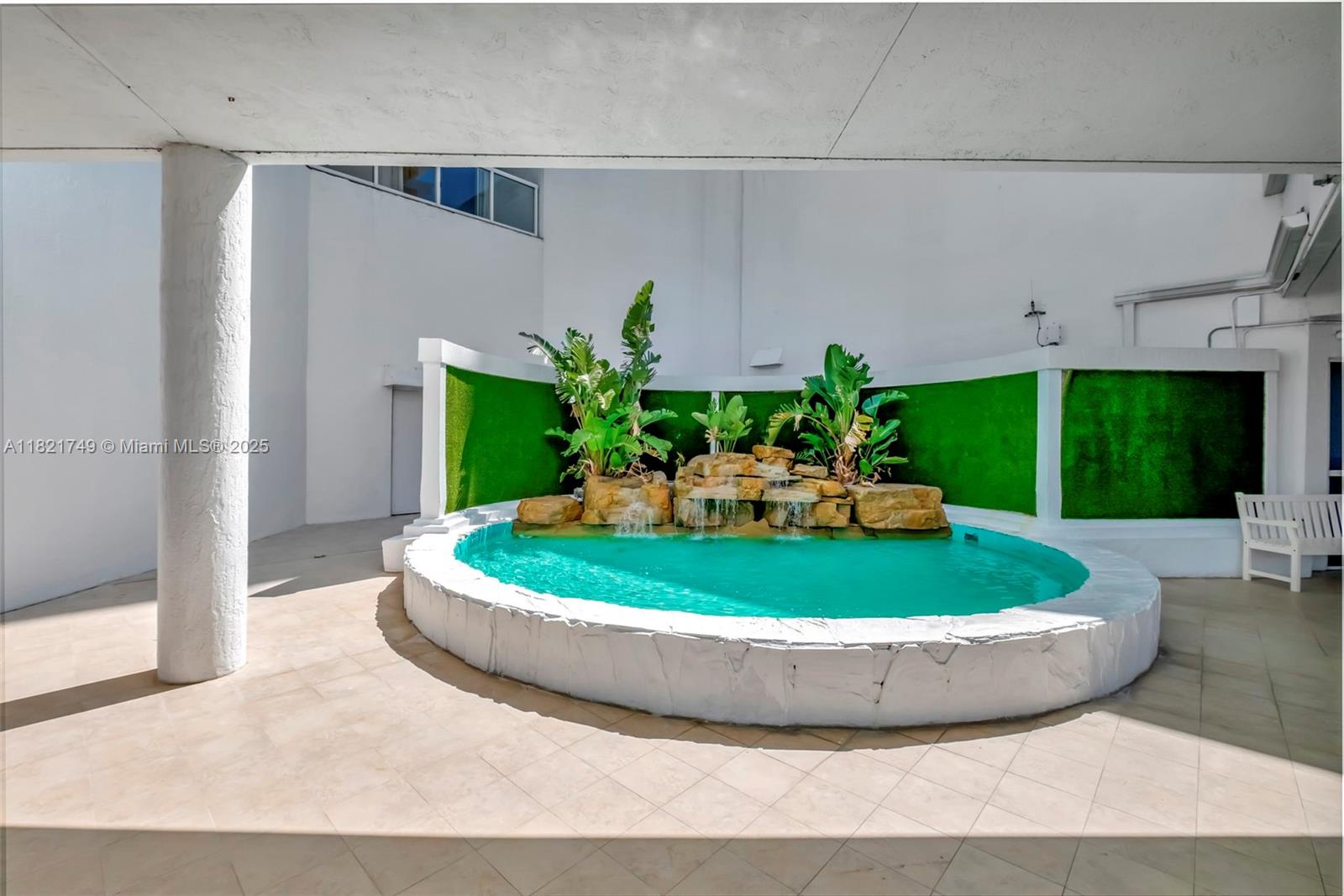 OCEANIA I CONDO - Residential