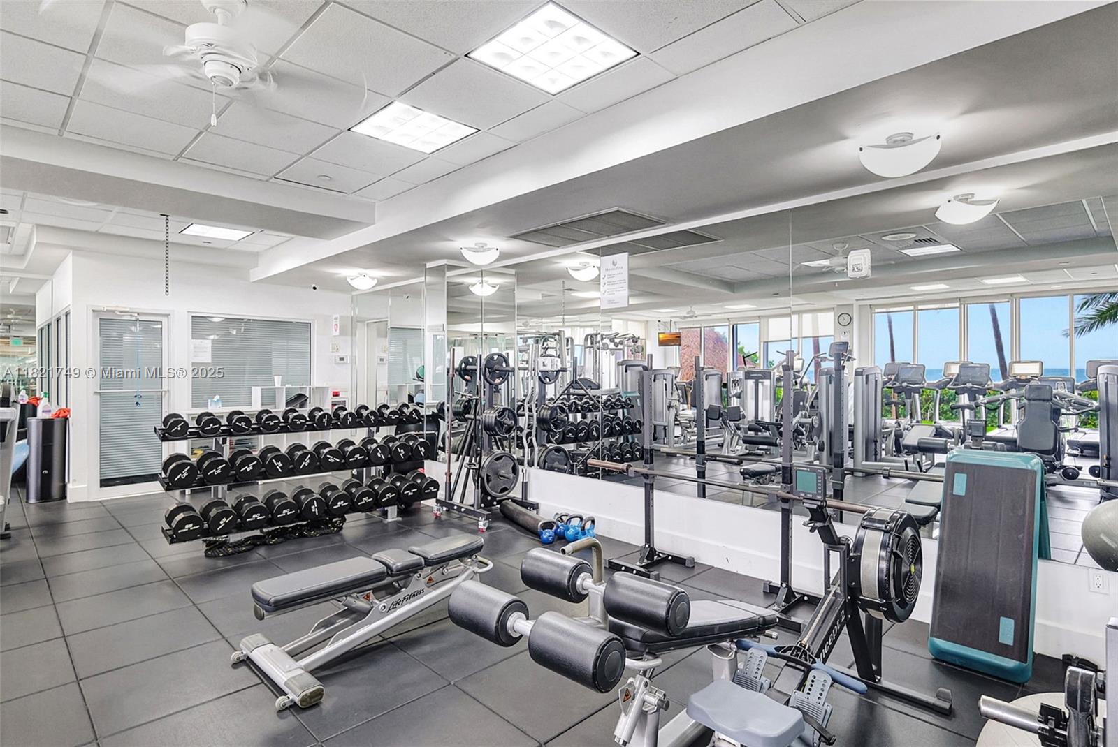 OCEANIA I CONDO - Residential