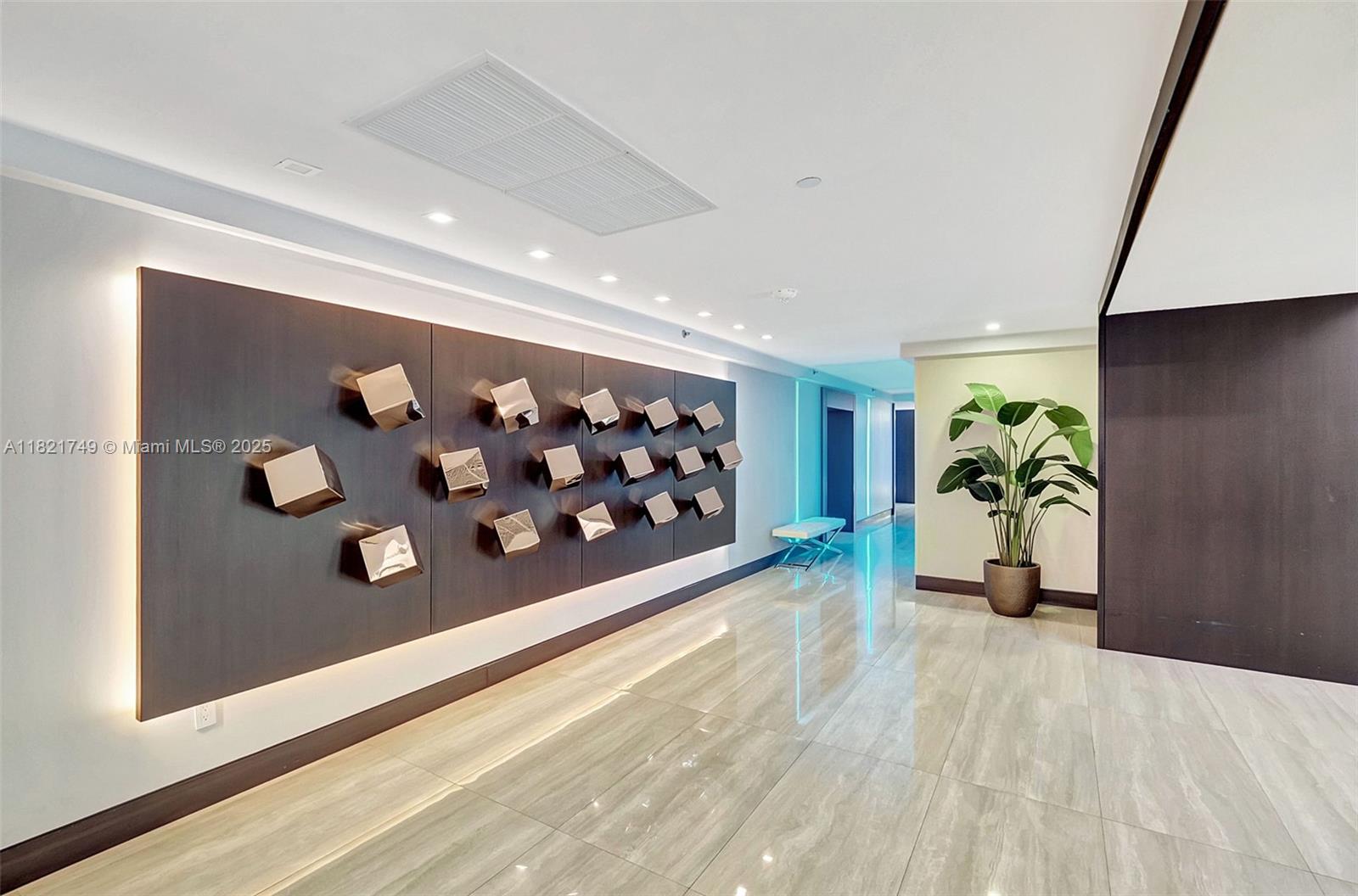 OCEANIA I CONDO - Residential