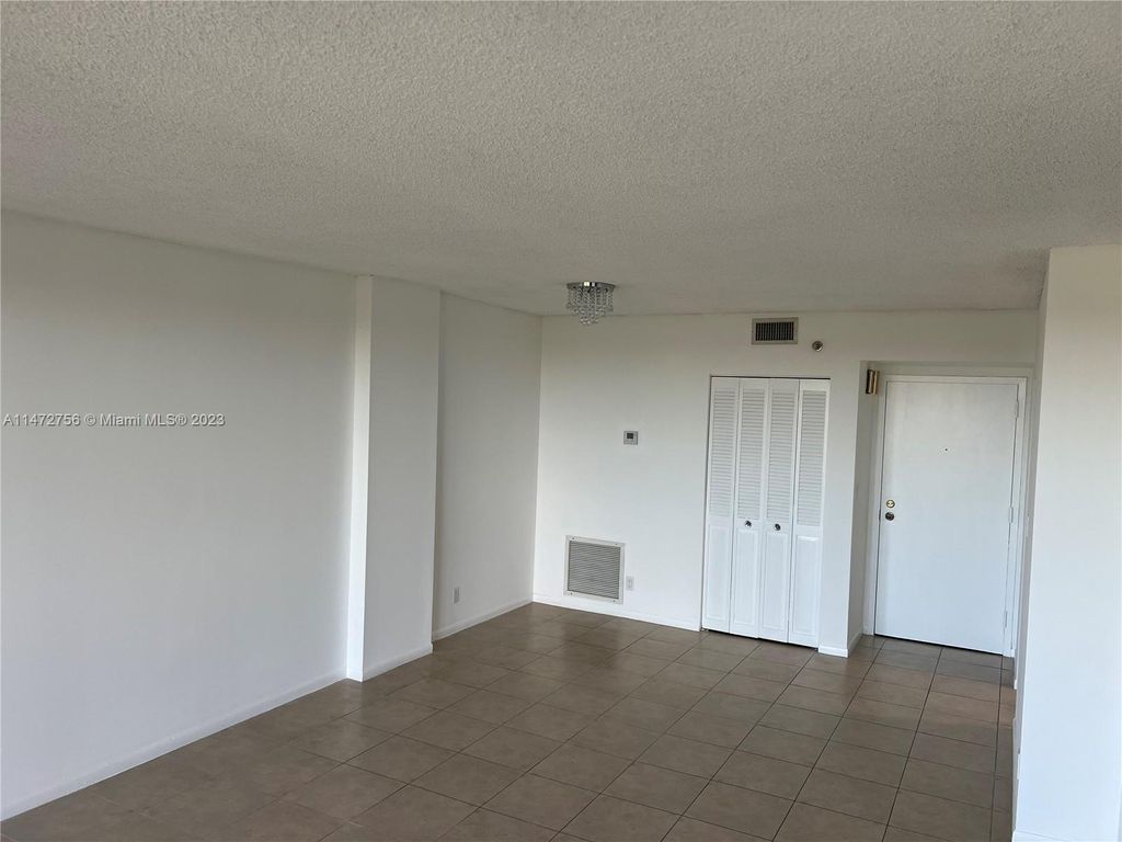 Photo of 901 Hillcrest Dr #603, Hollywood, FL 33021 (MLS # A11472756)