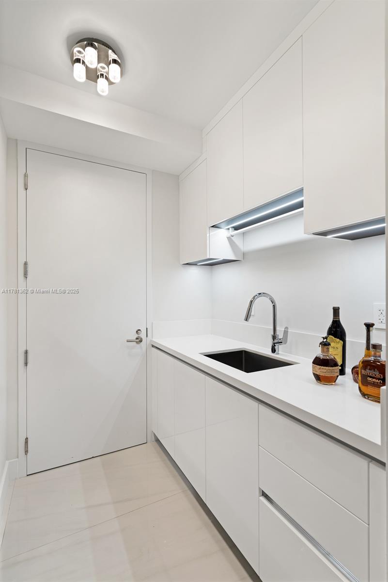 BAL HARBOUR NORTH SOUTH C - Residential