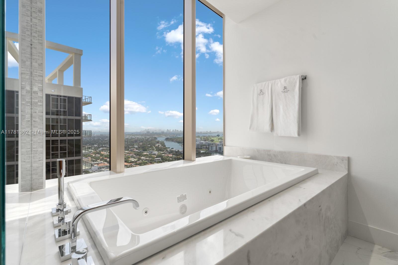 BAL HARBOUR NORTH SOUTH C - Residential