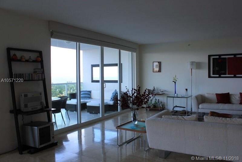 HAMPTONS SOUTH CONDO - Residential