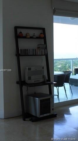 HAMPTONS SOUTH CONDO - Residential