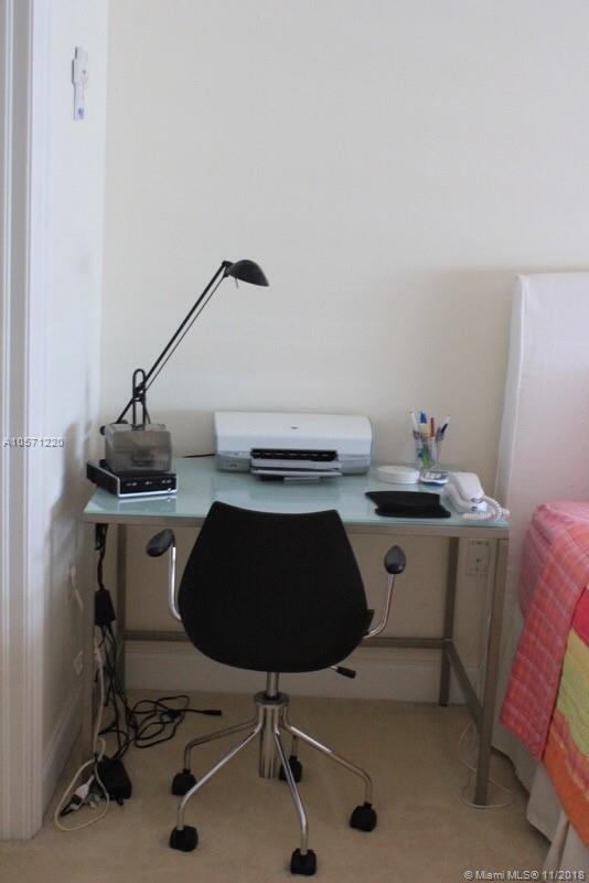 HAMPTONS SOUTH CONDO - Residential