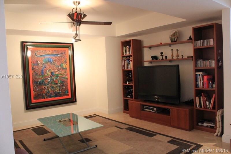 HAMPTONS SOUTH CONDO - Residential