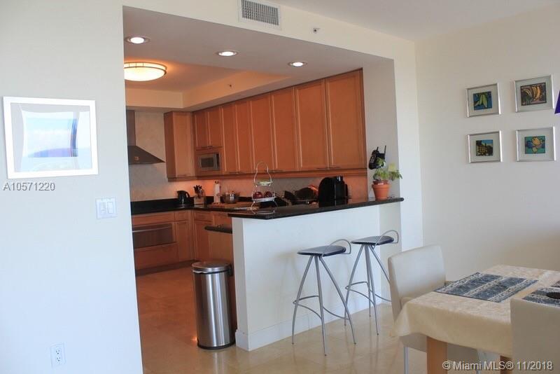 HAMPTONS SOUTH CONDO - Residential