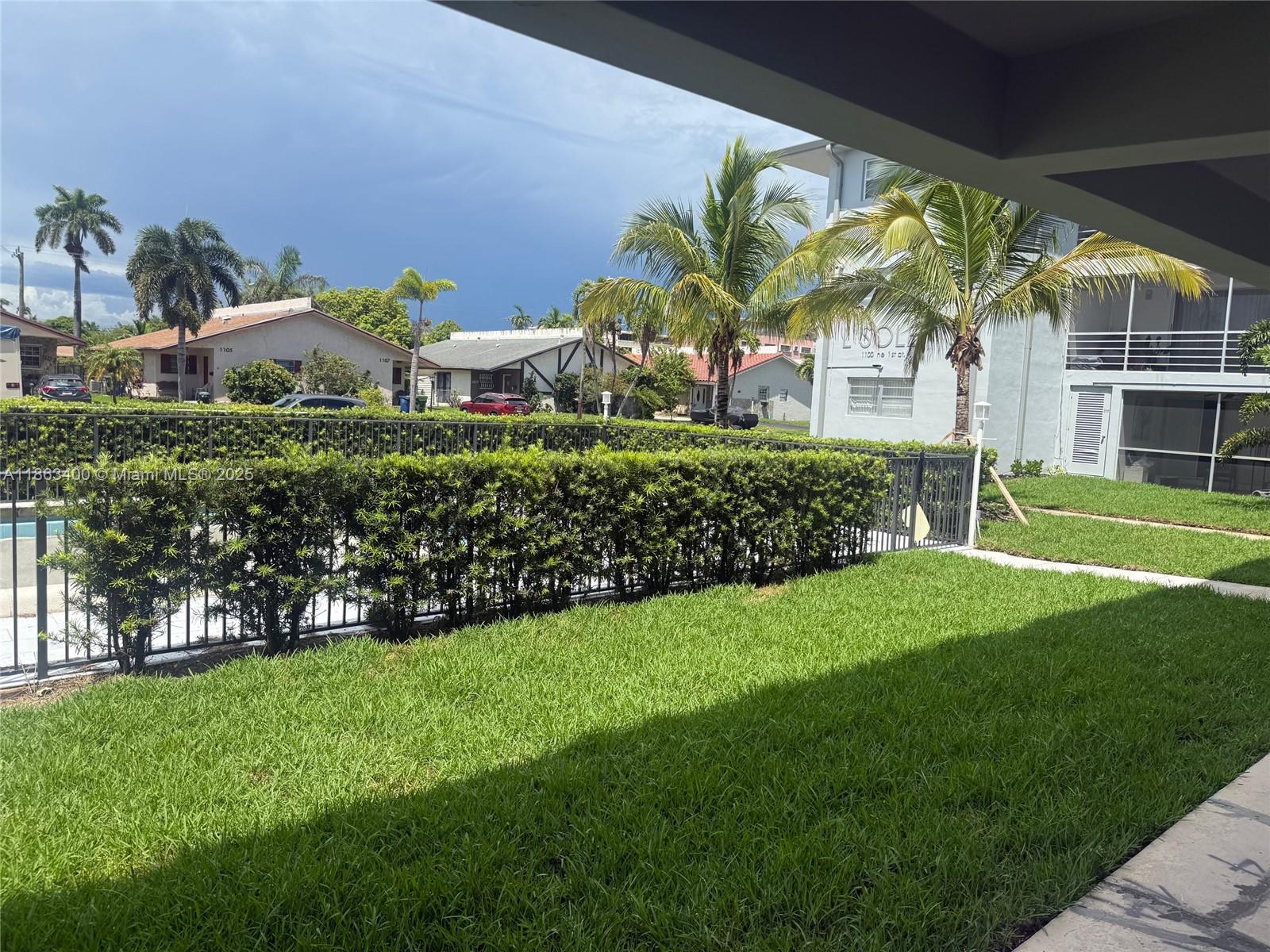 LSOLEI AT HALLANDALE BEAC - Residential Lease