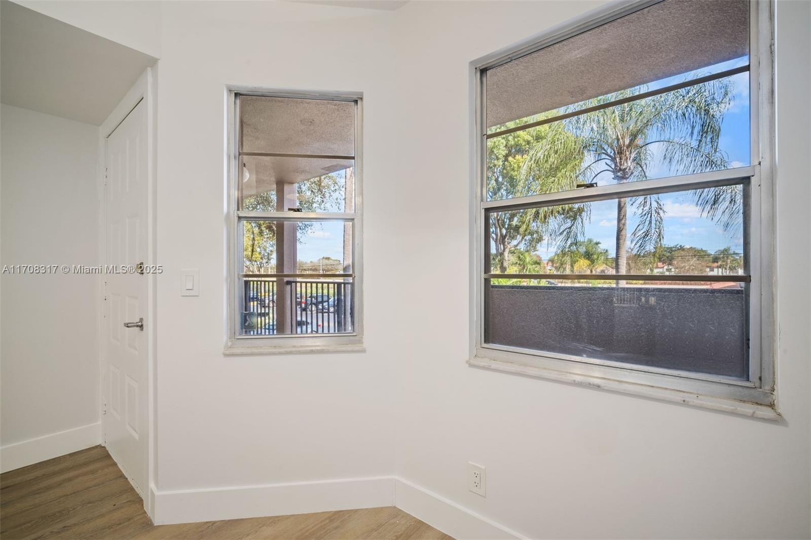 CAMBRIDGE AT CENTURY VILL - Residential