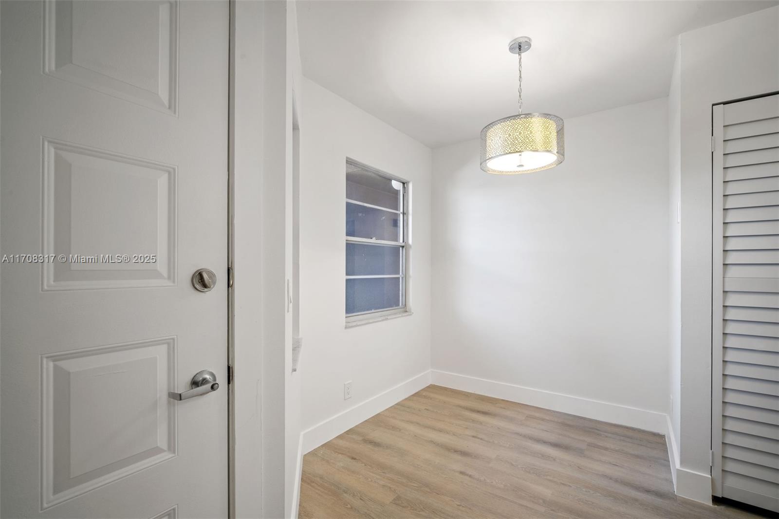 CAMBRIDGE AT CENTURY VILL - Residential