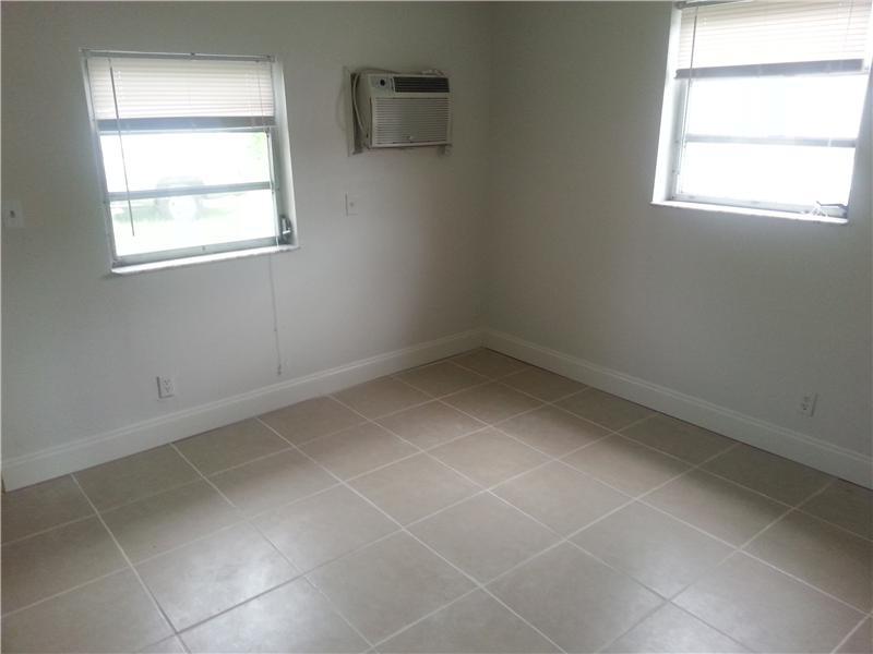 DIXIE GARDENS 2-42 B - Residential Lease