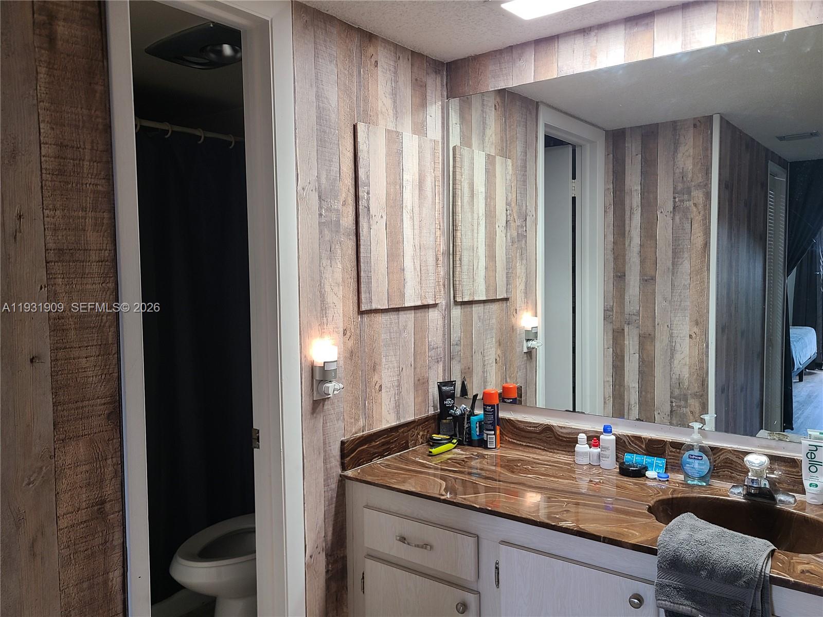 CYPRESS BEND I-B AND I-C - Residential Lease