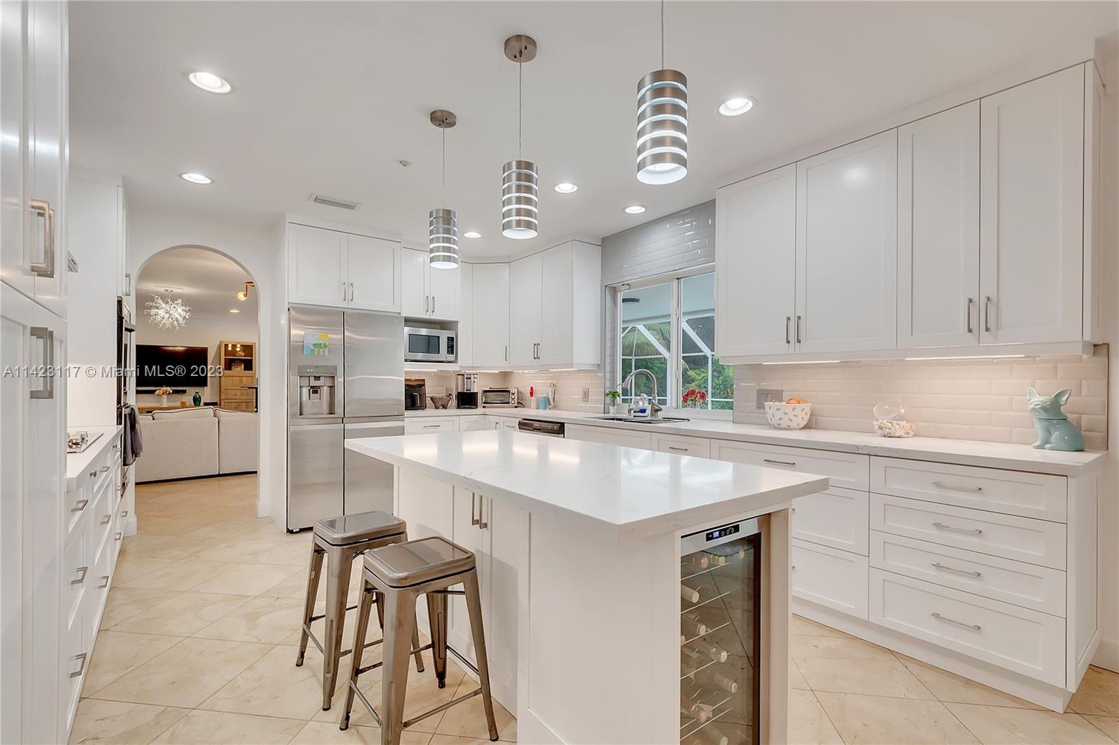 Pinecrest, Florida 33156, United States, 6 Bedrooms Bedrooms, ,6 BathroomsBathrooms,Residential,Active,71689