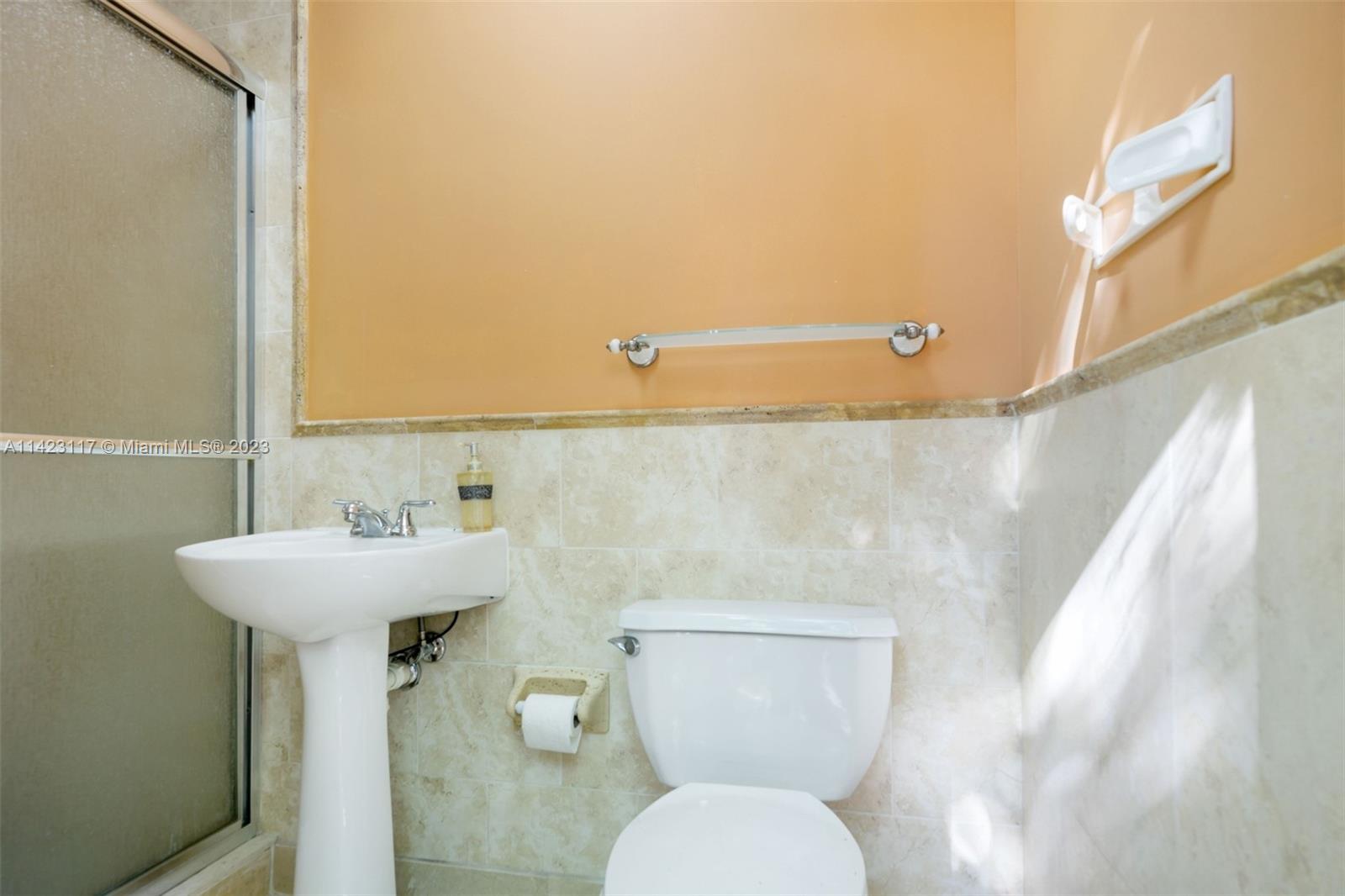 Pinecrest, Florida 33156, United States, 6 Bedrooms Bedrooms, ,6 BathroomsBathrooms,Residential,Active,71689