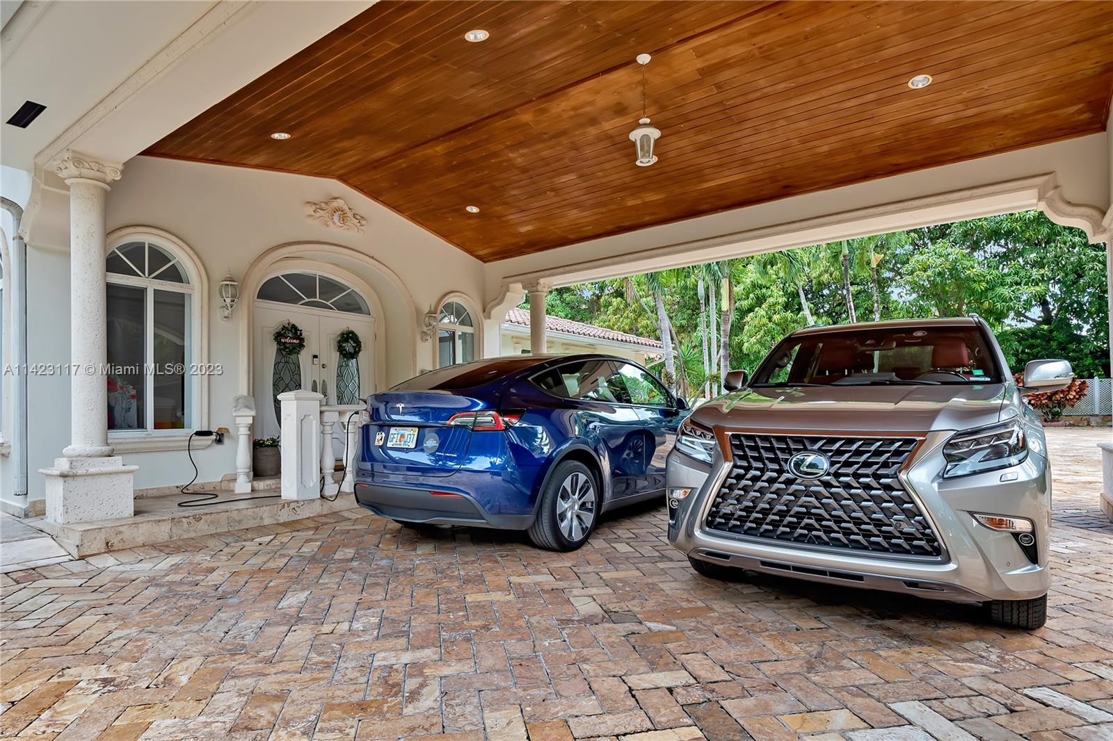 Pinecrest, Florida 33156, United States, 6 Bedrooms Bedrooms, ,6 BathroomsBathrooms,Residential,Active,71689