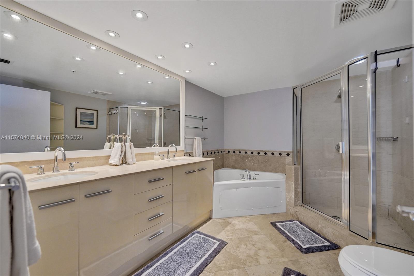 LA PERLA CONDO - Residential Lease