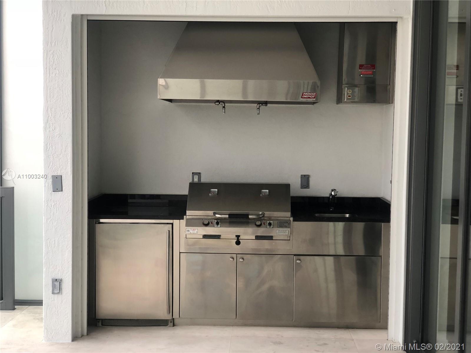 APOGEE CONDO - Residential