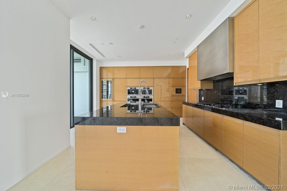 APOGEE CONDO - Residential