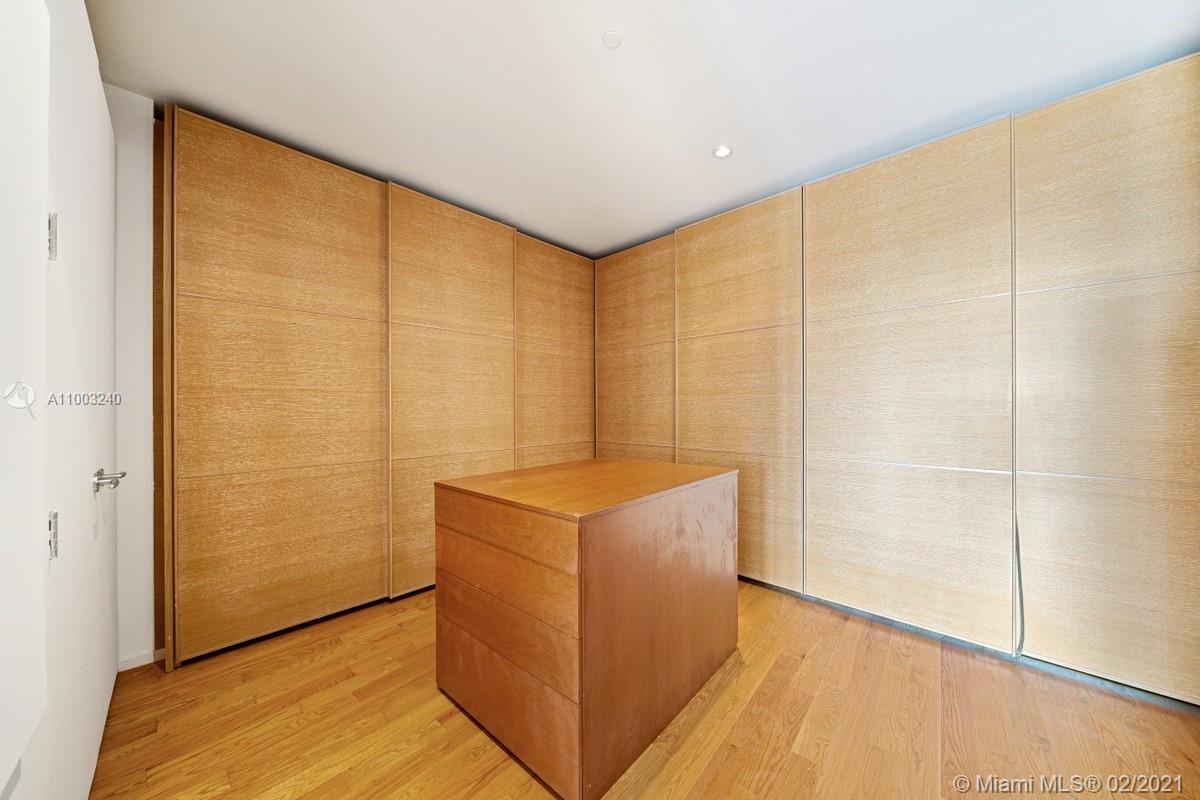 APOGEE CONDO - Residential