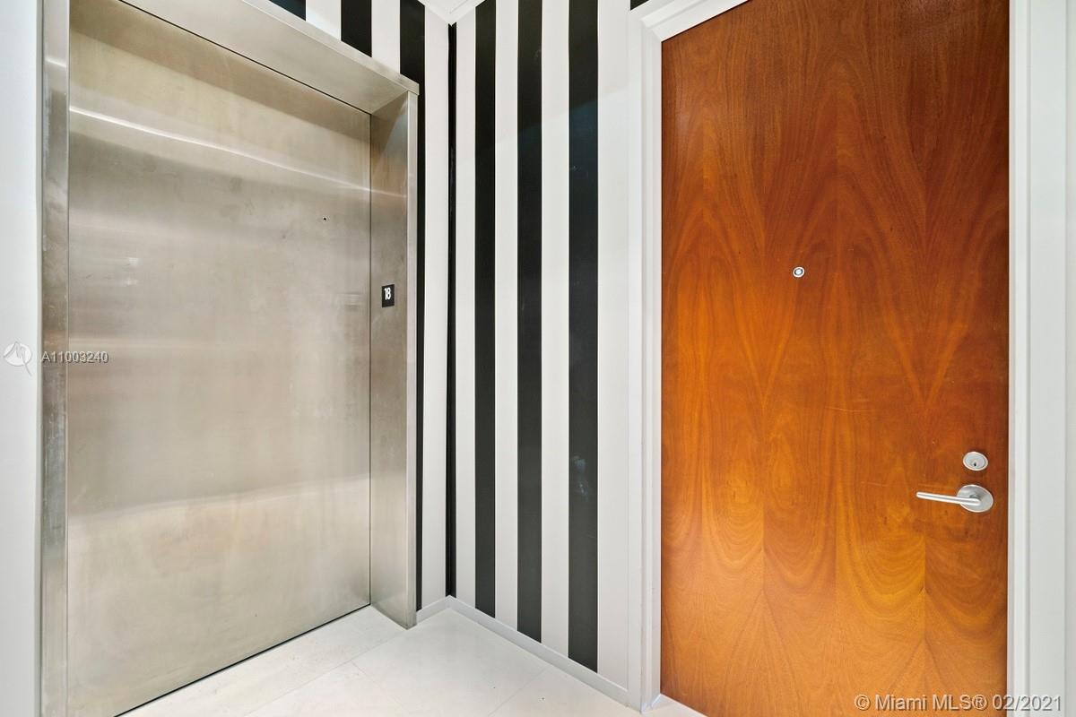 APOGEE CONDO - Residential