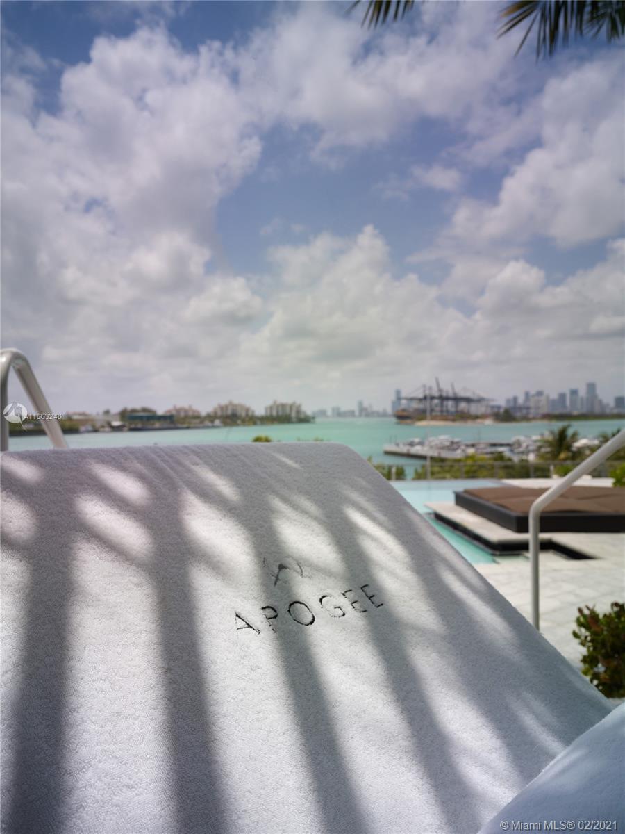 APOGEE CONDO - Residential