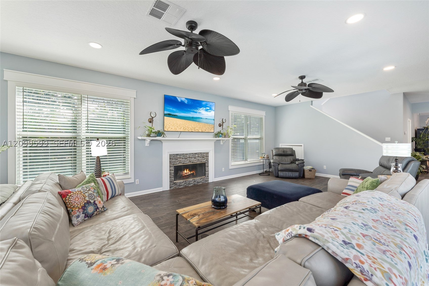 2121 SW Racquet Club Dr