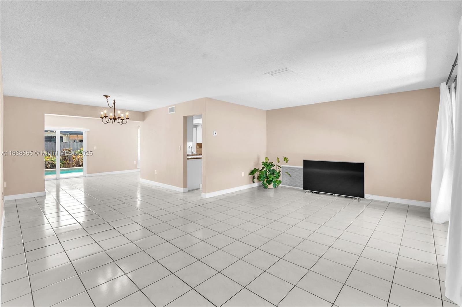 COOPER ESTATES SEC 1 - Residential Lease