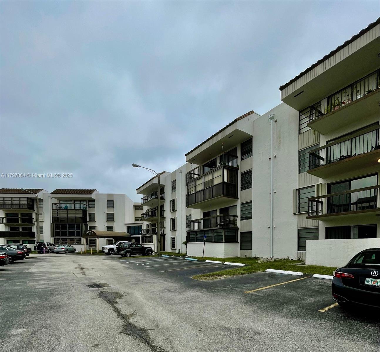 Rental Property at 1350 Sw 122nd Ave 321, Miami, Broward County, Florida - Bedrooms: 2 
Bathrooms: 2  - $2,500 MO.