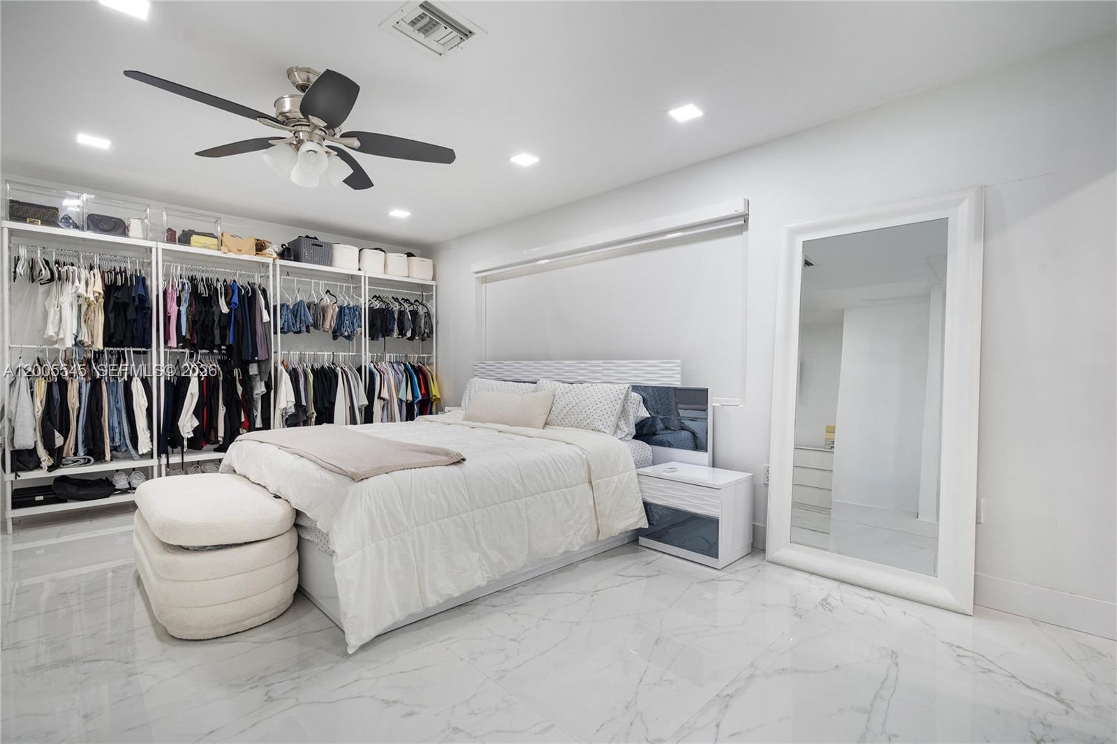 SWEETWATER ESTS SUB - Residential