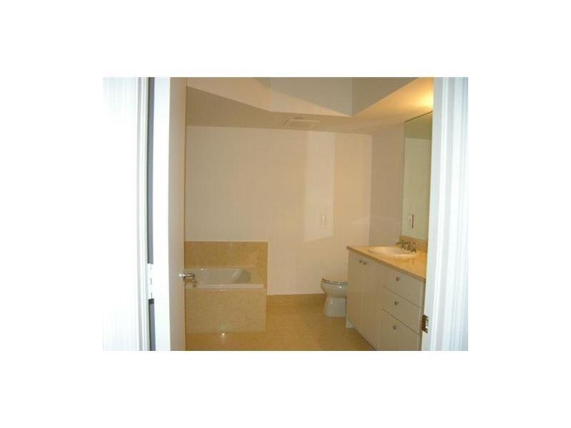 TURNBERRY VILLAGE SOUTH T - Residential Lease