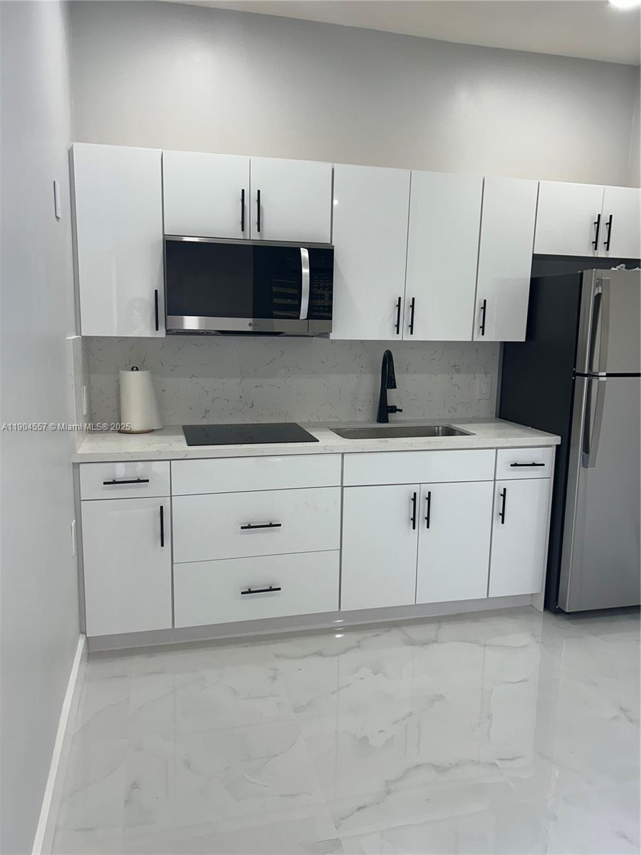 WHISPERING PINES ESTATES - Residential Lease