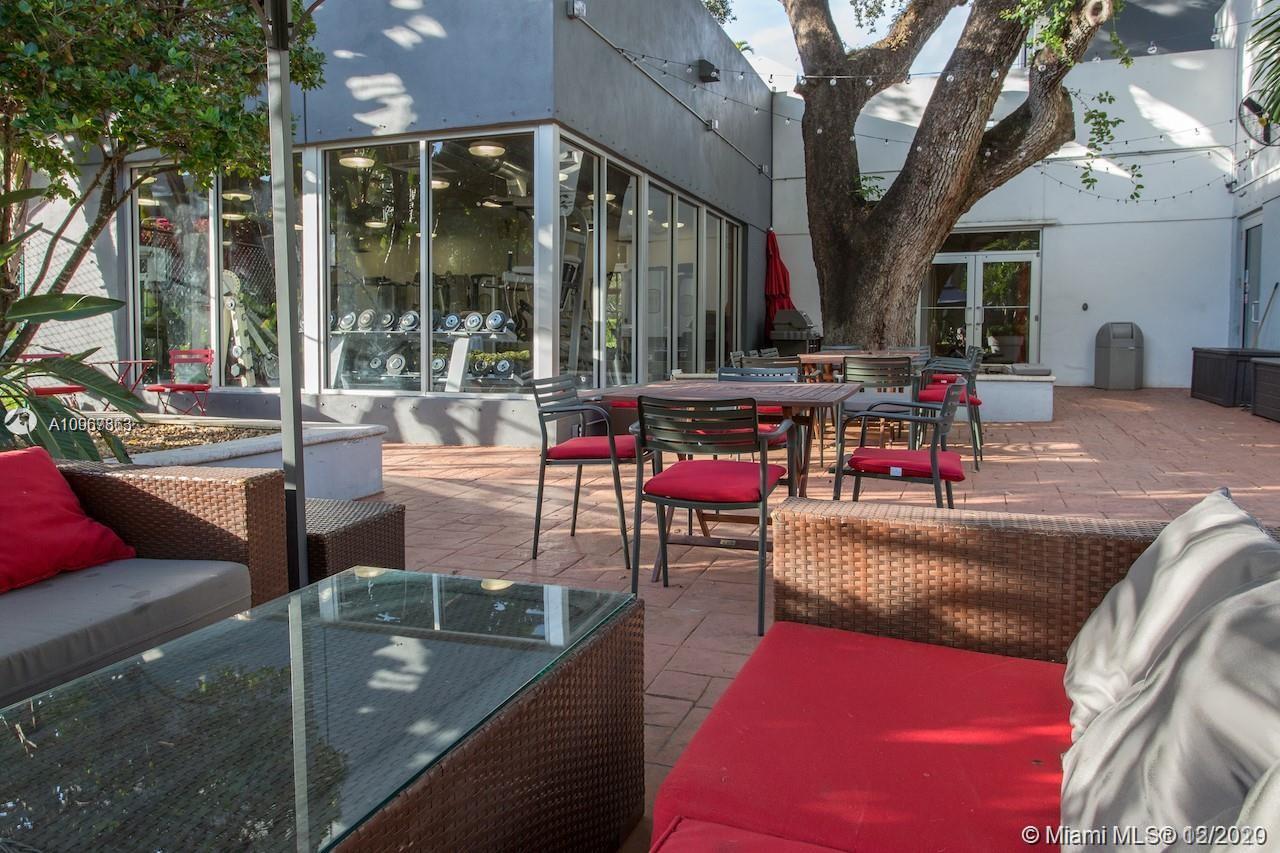 NIRVANA CONDO NO FIVE CON - Residential