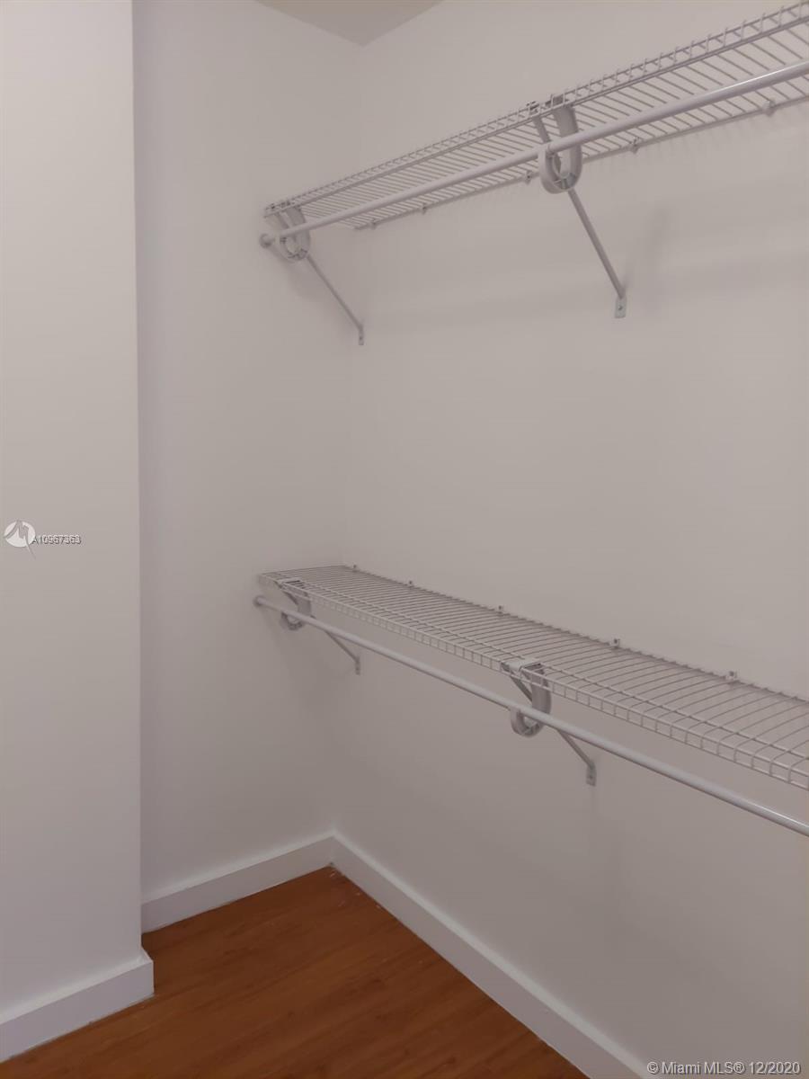 NIRVANA CONDO NO FIVE CON - Residential