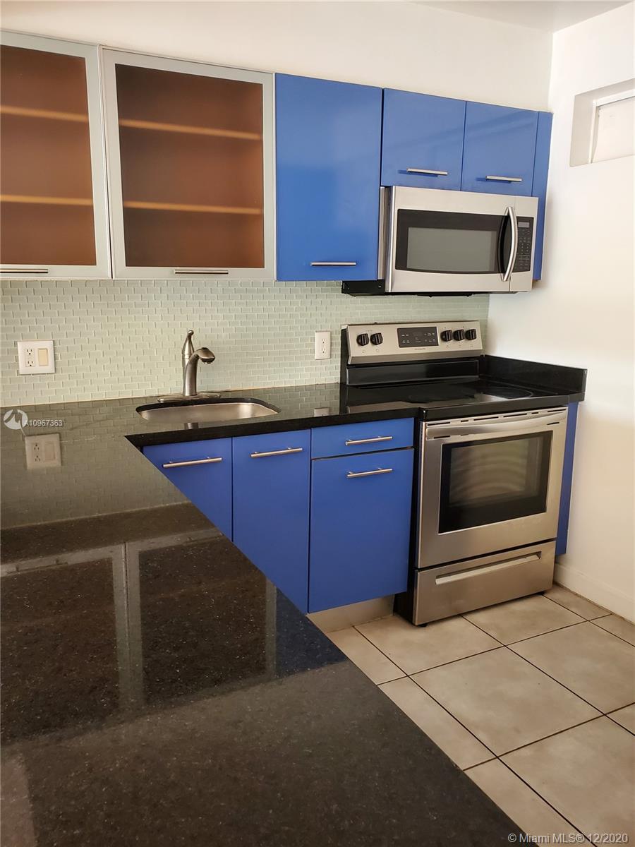 NIRVANA CONDO NO FIVE CON - Residential