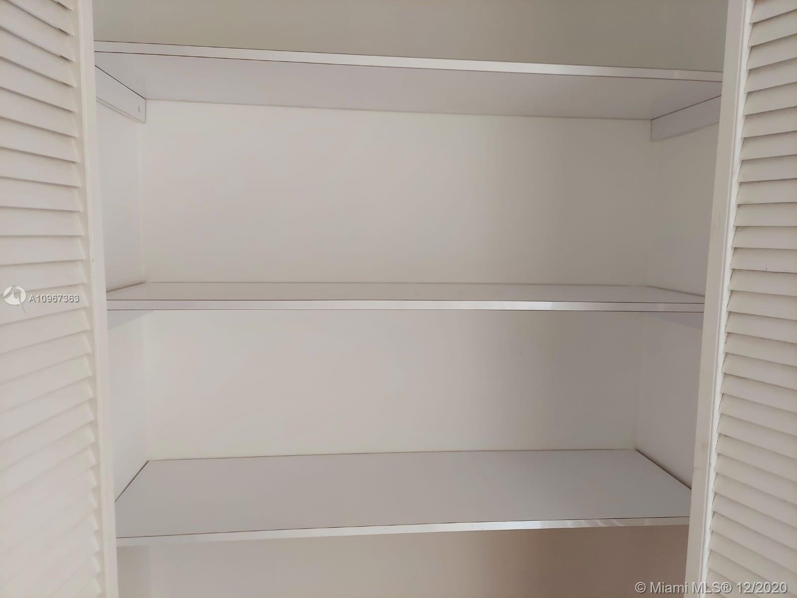 NIRVANA CONDO NO FIVE CON - Residential