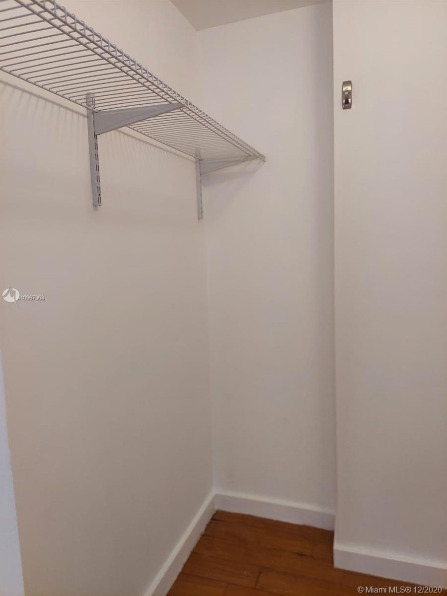 NIRVANA CONDO NO FIVE CON - Residential