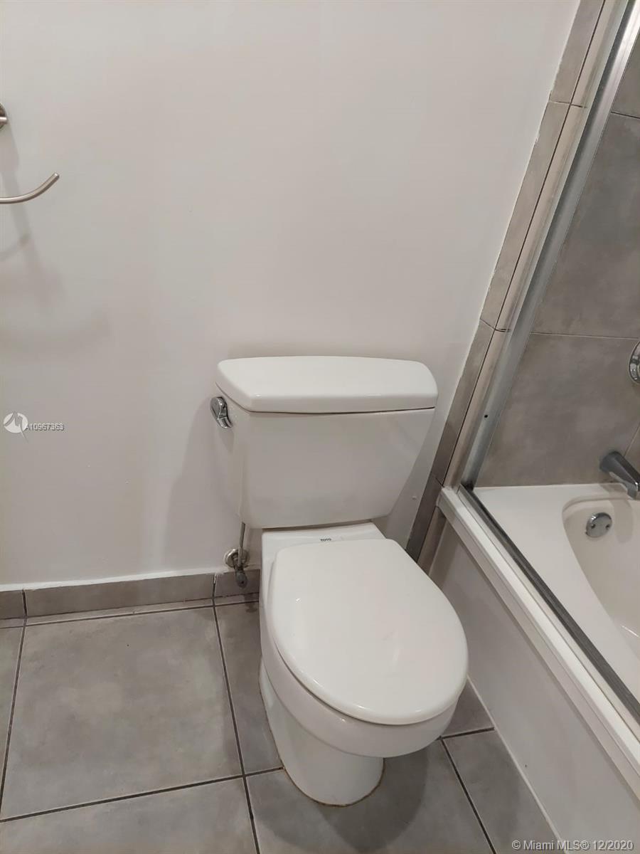 NIRVANA CONDO NO FIVE CON - Residential