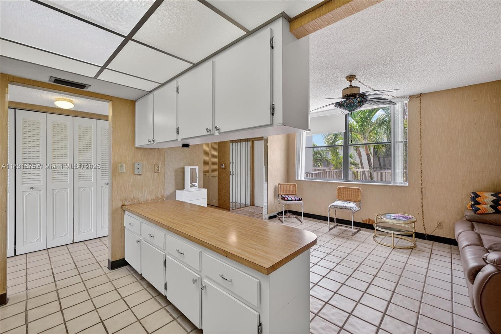 VILLA DORADA CONDO NO 2 - Residential