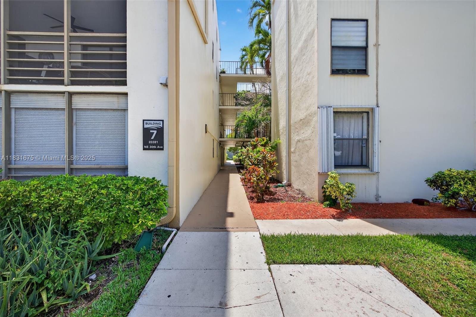 VILLA DORADA CONDO NO 2 - Residential