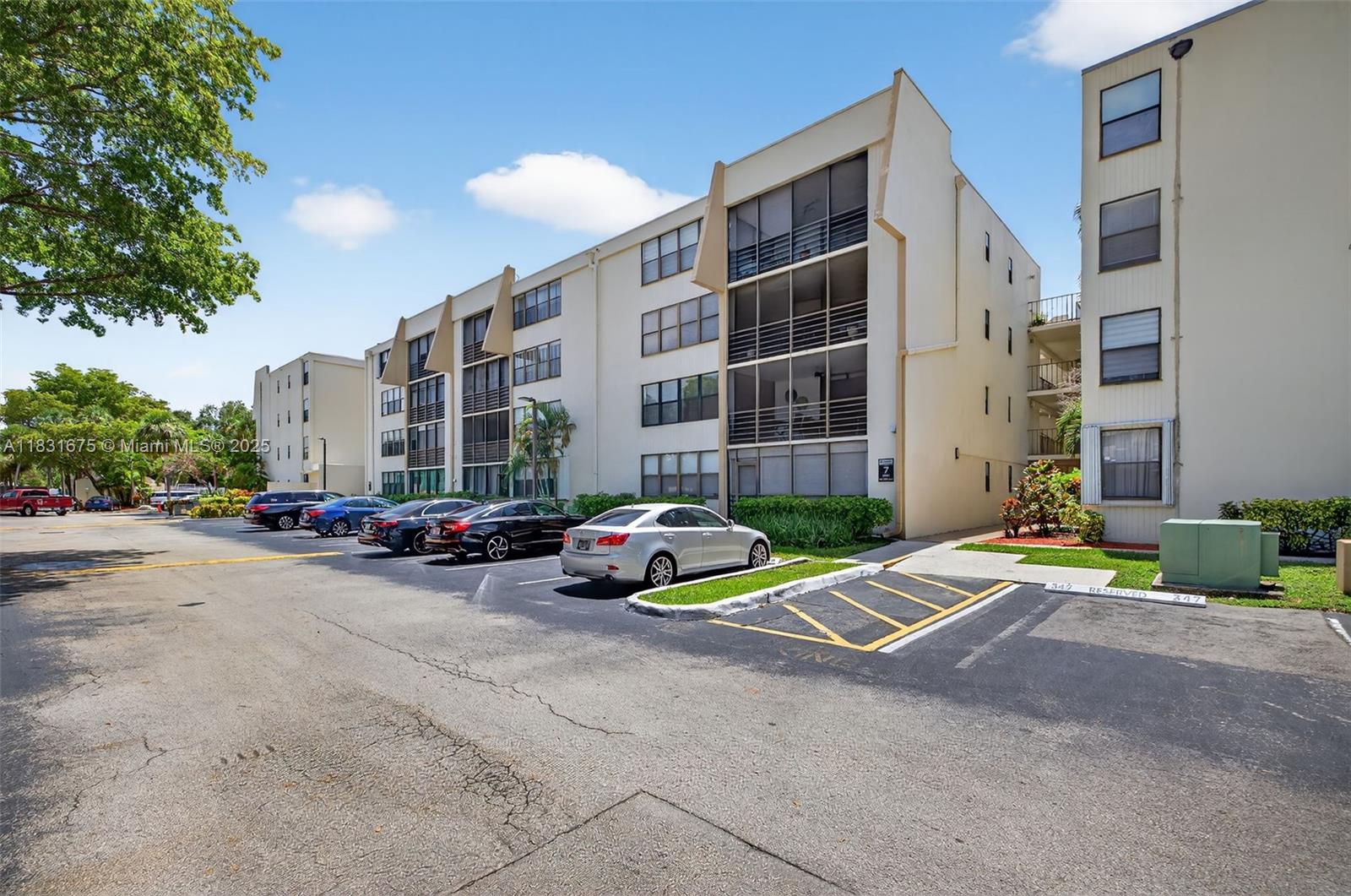 VILLA DORADA CONDO NO 2 - Residential