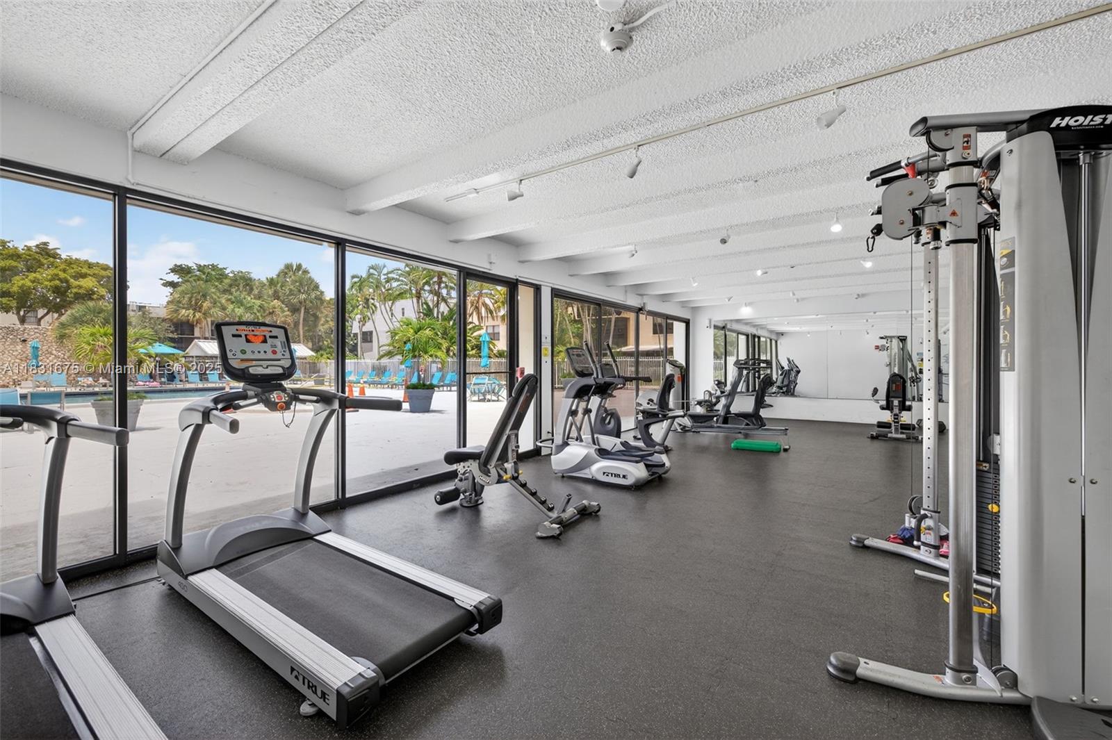 VILLA DORADA CONDO NO 2 - Residential