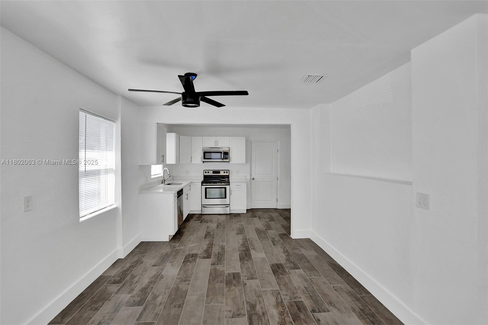 242 SW 9th St