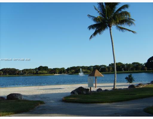 VISTA LAGO AT THE HAMMOCK - Residential Lease