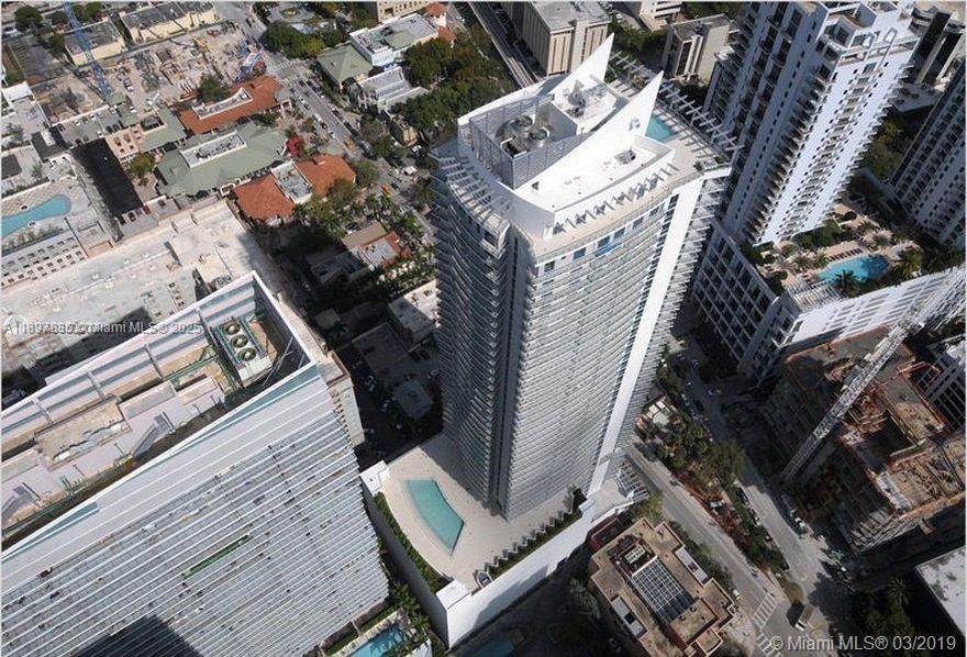 Great unit 2/2 plus den, open kitchen, tile floor, huge balcony, furnished, internet included. Amenities include, two swimming pools, fitness center, social room, Spa. Good location in Mary Brickell village, Steps from metro rail.