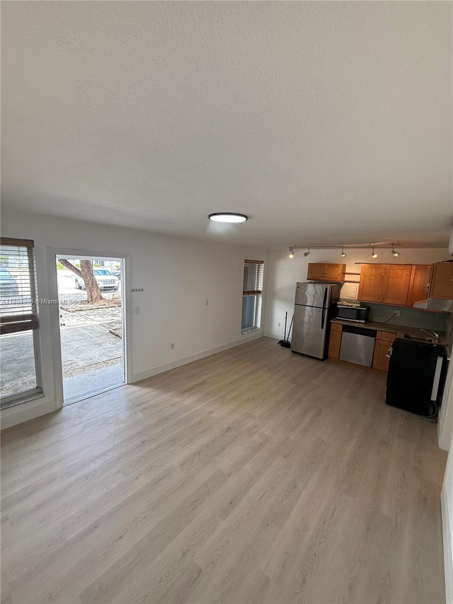 Rental Property at 3071 Sw 27th Ave 6, Miami, Broward County, Florida - Bedrooms: 1 
Bathrooms: 1  - $2,200 MO.