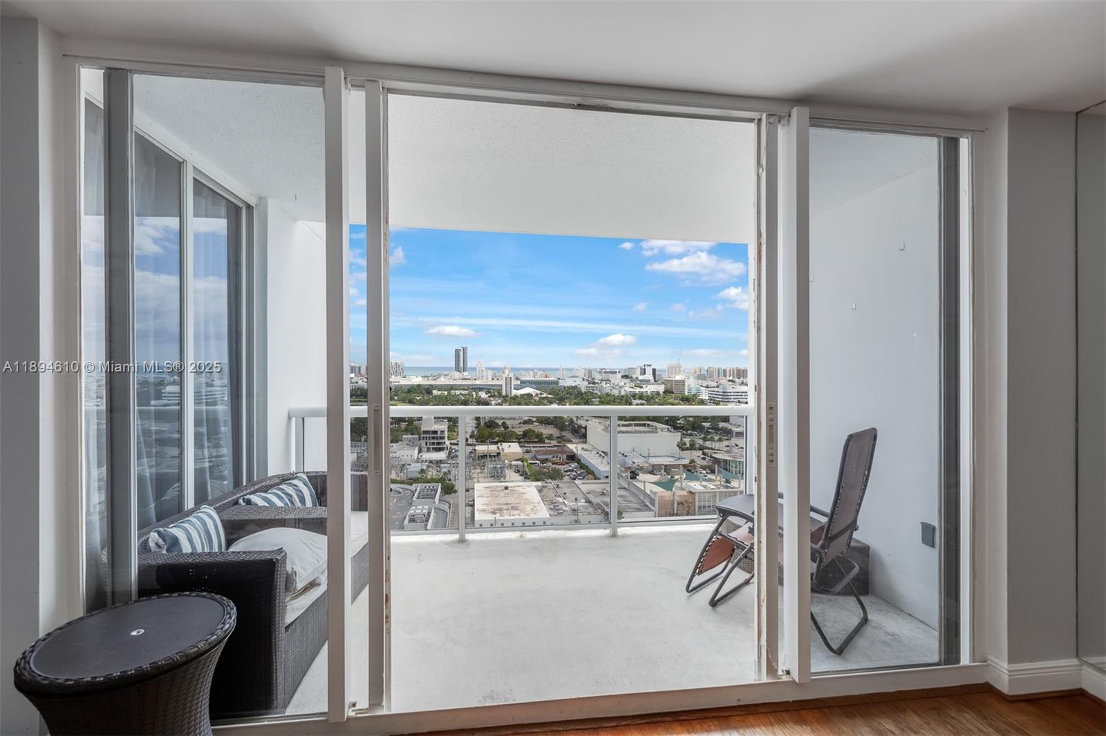 SUNSET HARBOUR SOUTH COND - Residential Lease