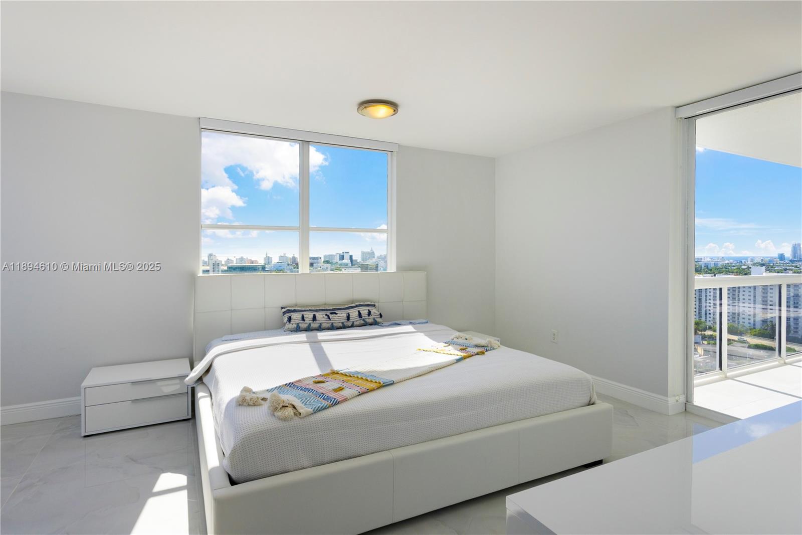 SUNSET HARBOUR SOUTH COND - Residential Lease