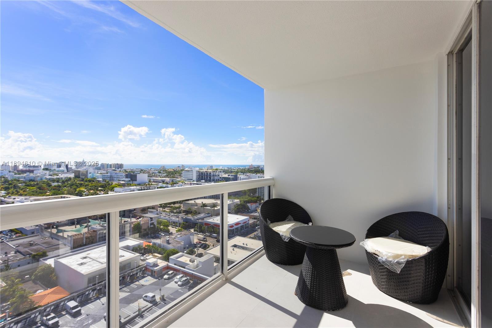 SUNSET HARBOUR SOUTH COND - Residential Lease