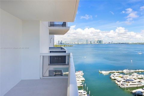 1800 Sunset Harbour Dr 2215 Miami Beach FL 33139