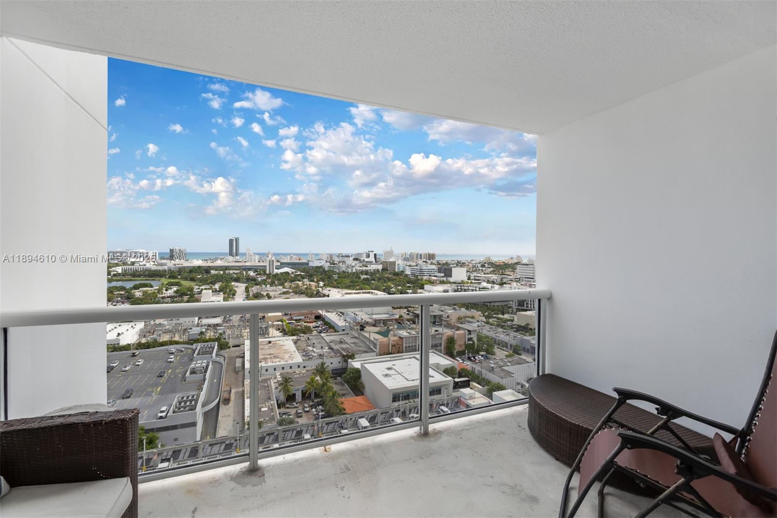 SUNSET HARBOUR SOUTH COND - Residential Lease
